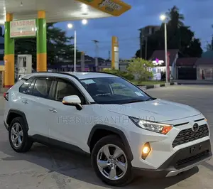 Toyota RAV4 2020 White