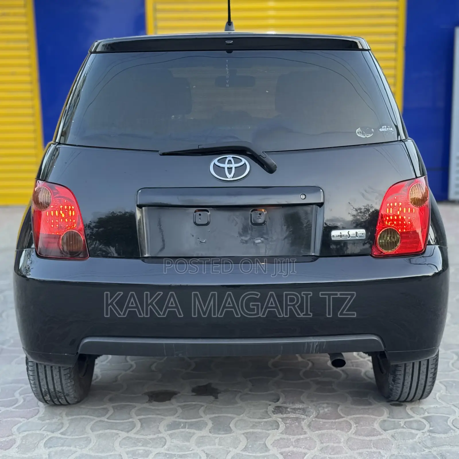 Toyota IST 2004 Black