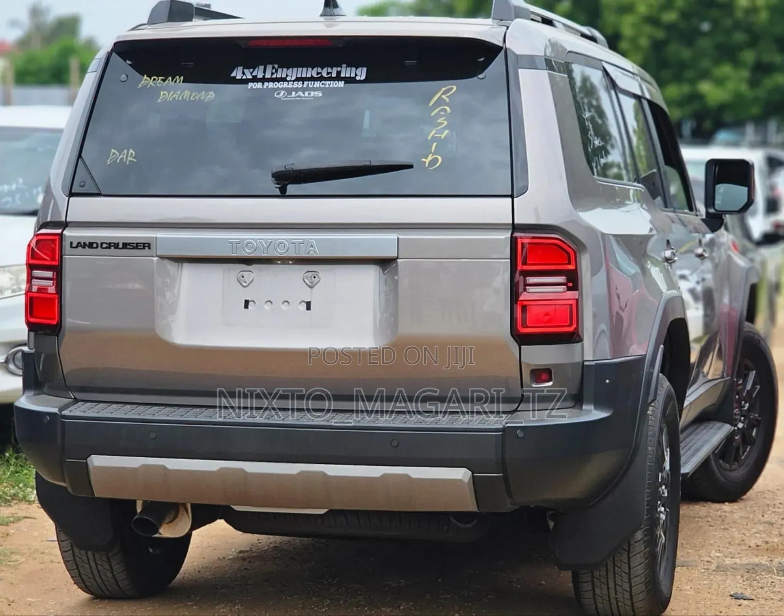 Toyota Land Cruiser Prado 2024 Silver
