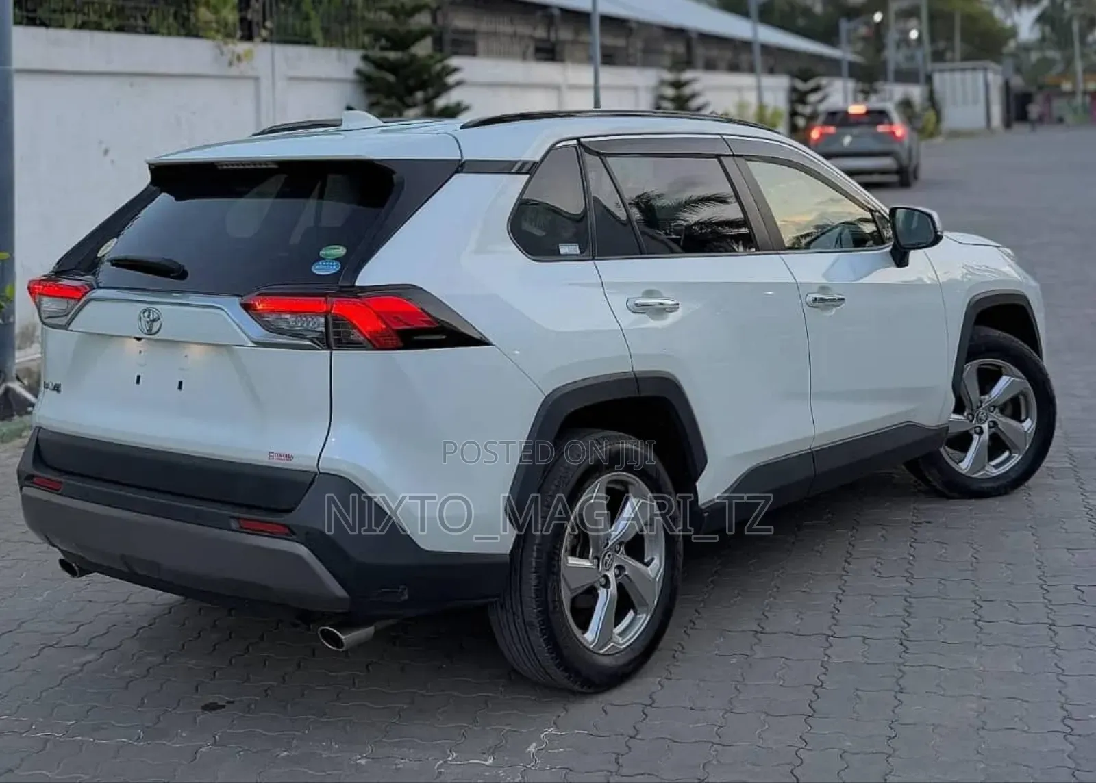 Toyota RAV4 2020 White