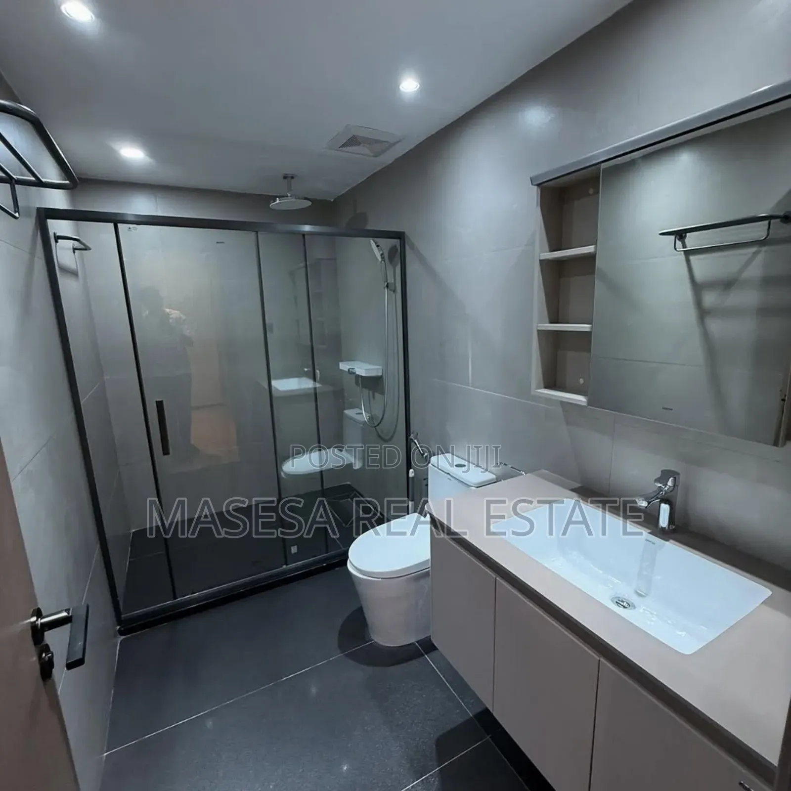 Furnished 3bdrm Duplex in Oyster Bay for rent