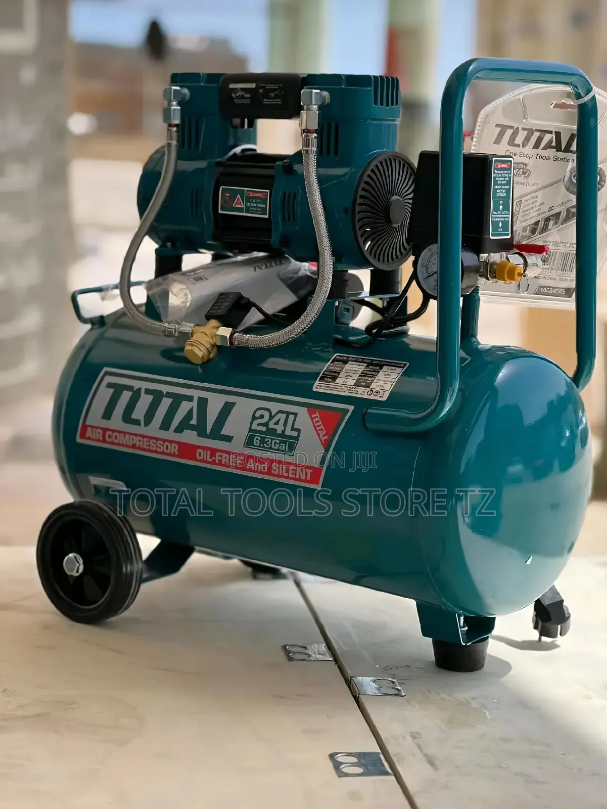 Total Silent Compressor 24l