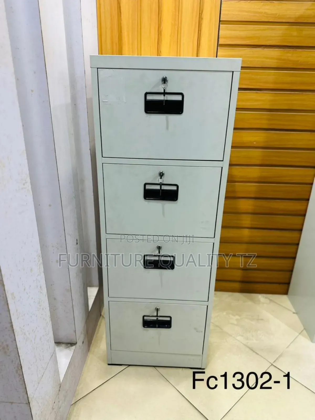4dr Cabinet
