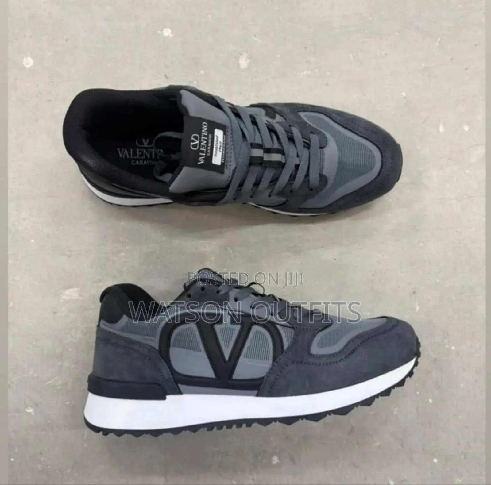Men's Leather Sneaker Shoes Marked v on Side