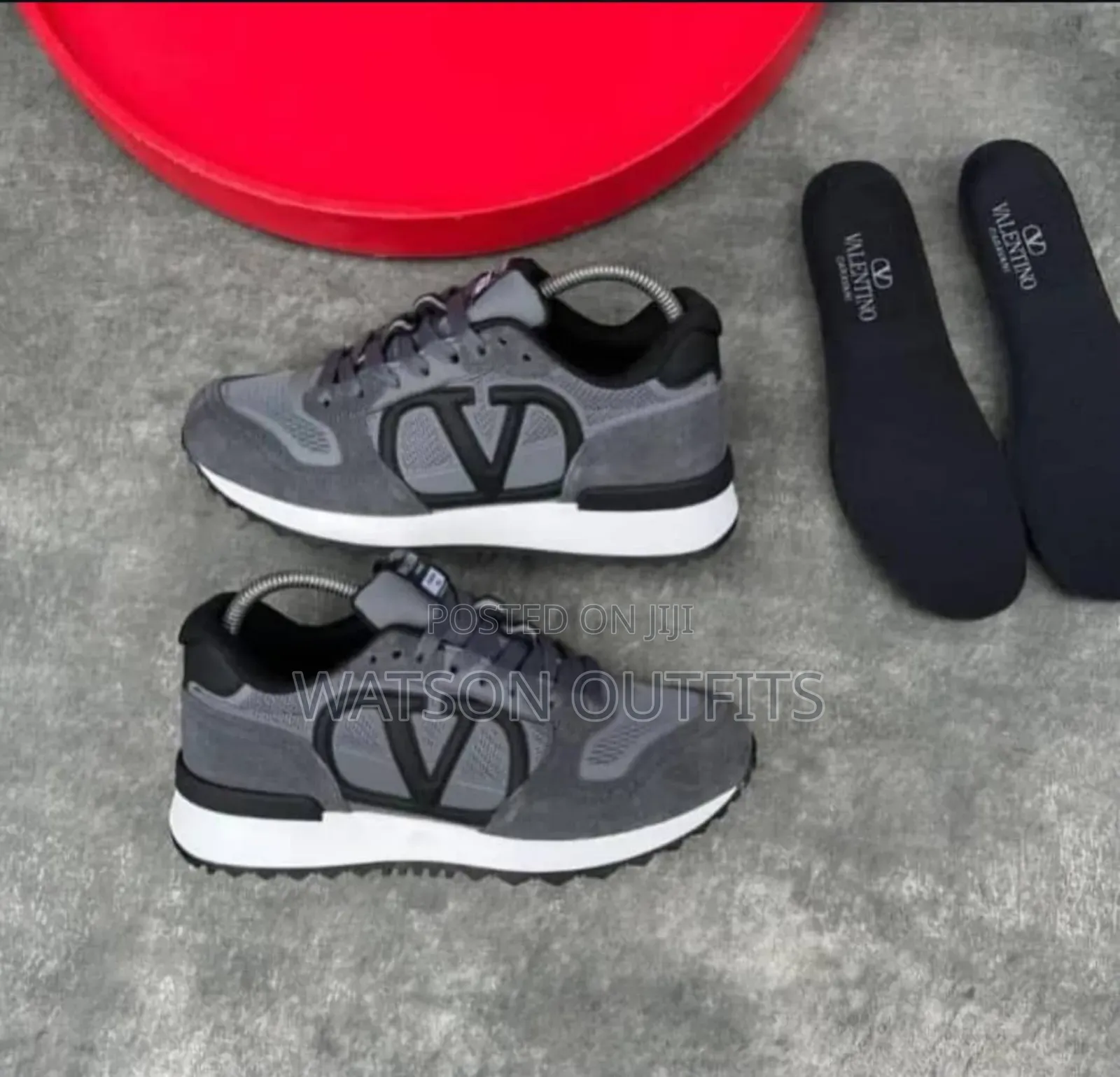 Men's Leather Sneaker Shoes Marked v on Side