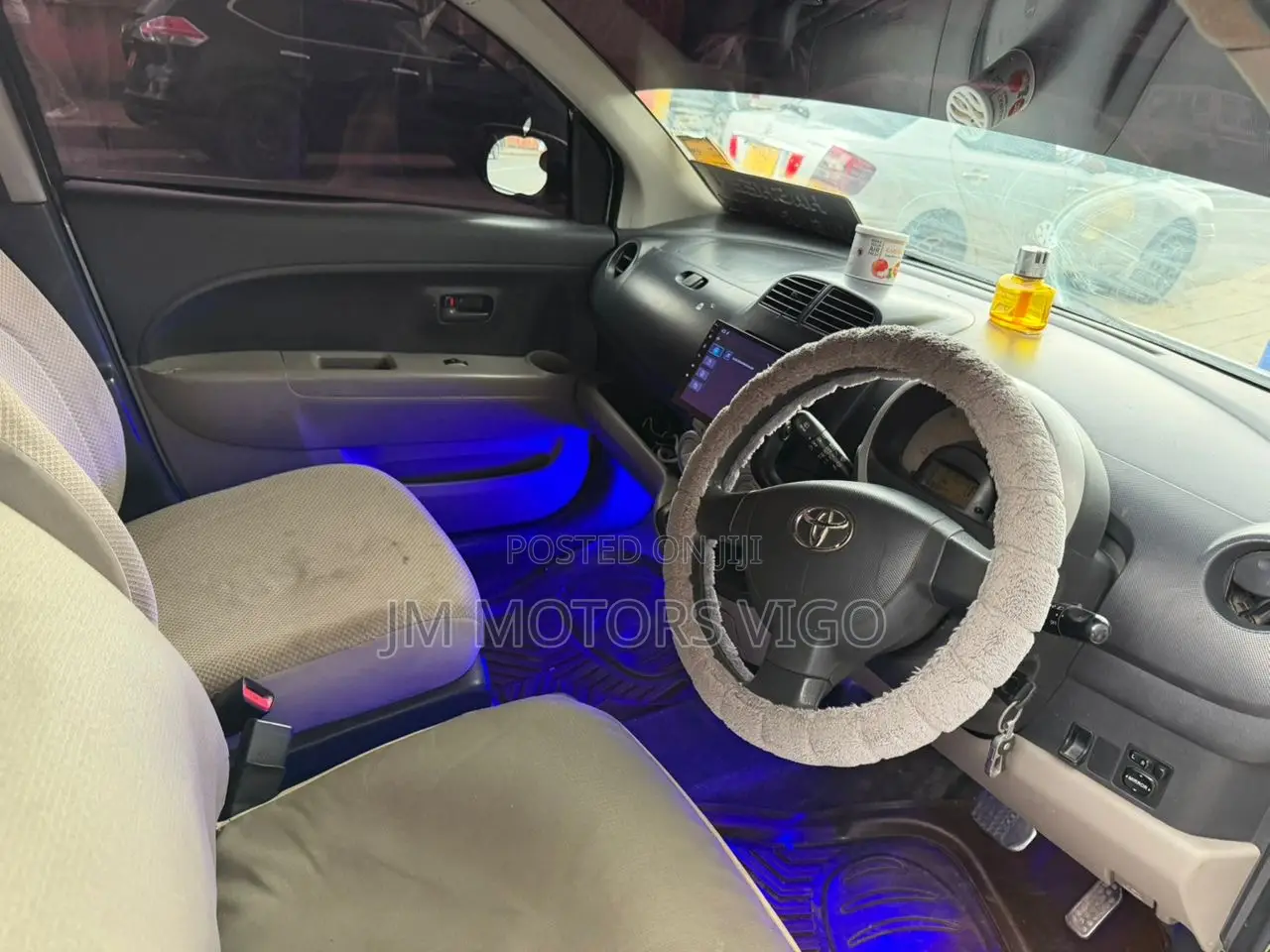 Toyota Passo 2004 White