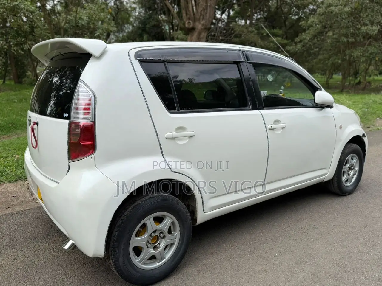 Toyota Passo 2004 White