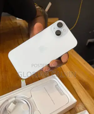 New Apple iPhone 15 128 GB White