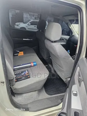 Toyota Hilux 2008 Silver