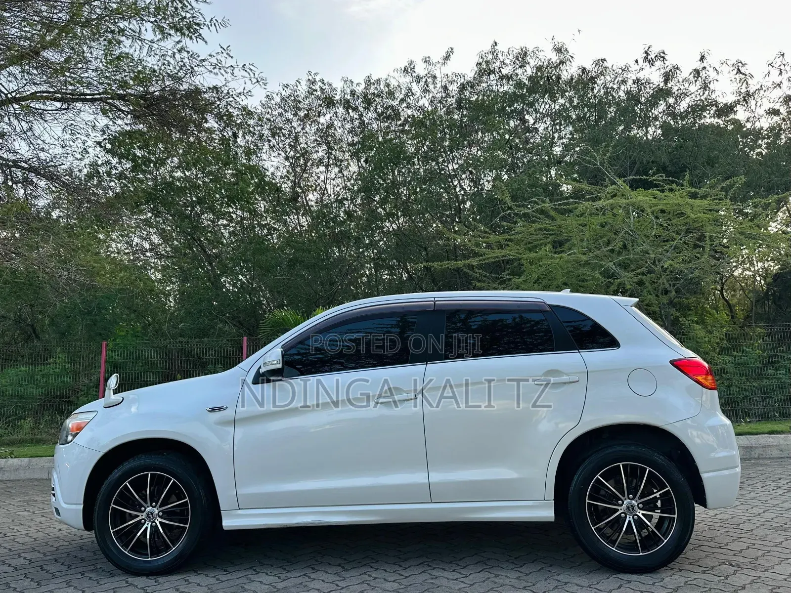 Mitsubishi RVR 2.0 2011 White
