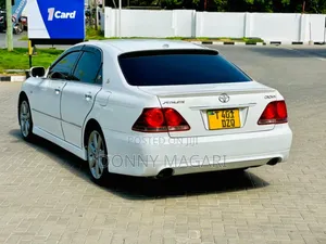 Toyota Crown 2004 White