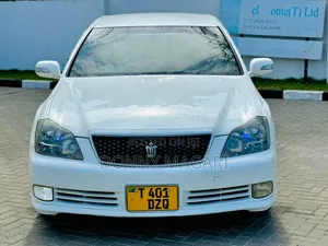 Toyota Crown 2004 White