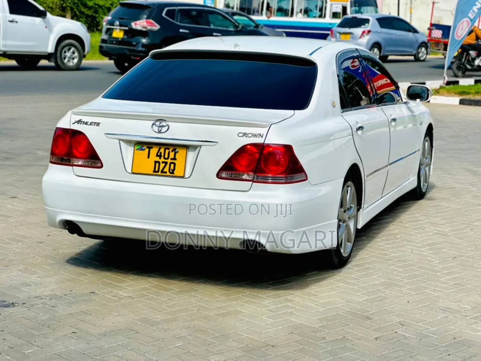 Toyota Crown 2004 White