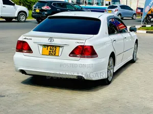 Toyota Crown 2004 White