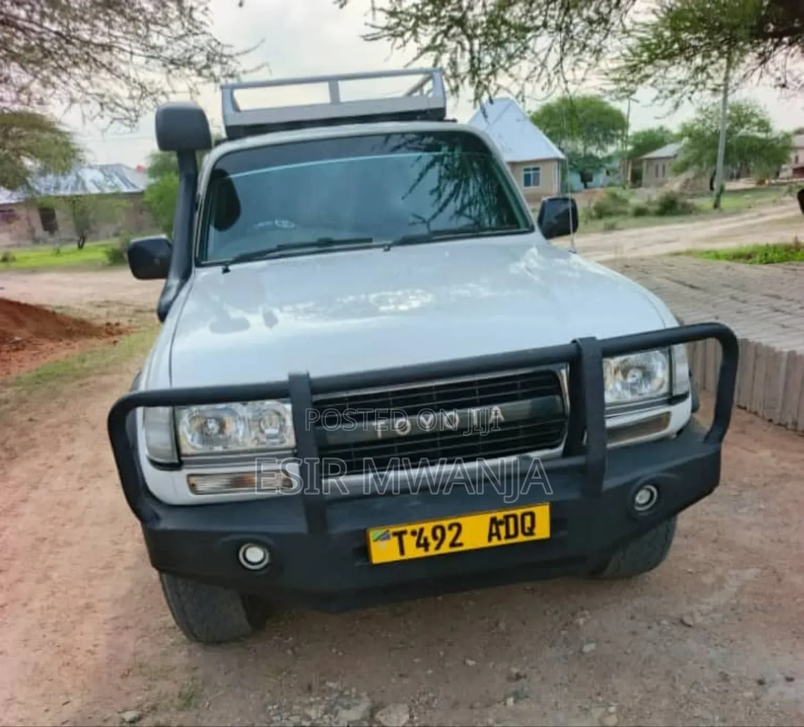 Toyota Land Cruiser 1998 White