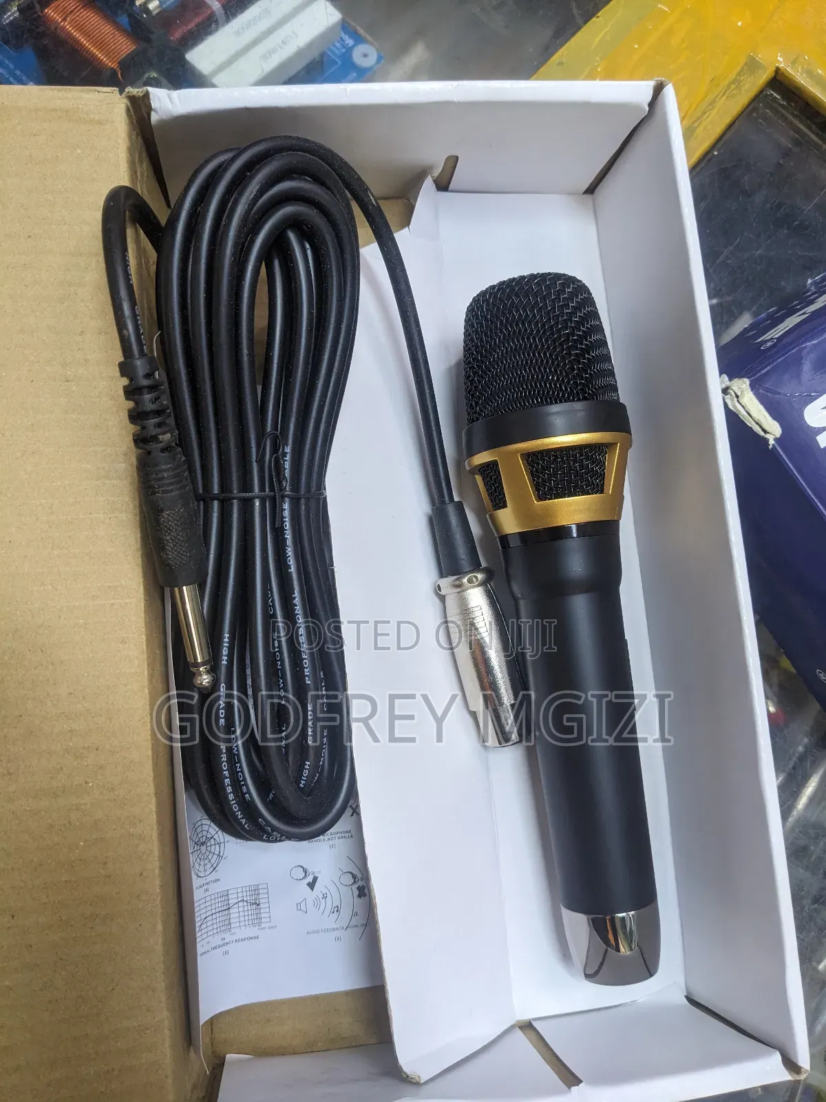 Dynamic Vocal Wired Microphone