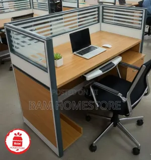 The Horizon Work Station for 1 Staff