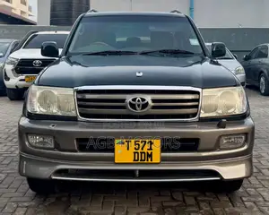 Toyota Land Cruiser 2004 Green