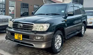 Toyota Land Cruiser 2004 Green