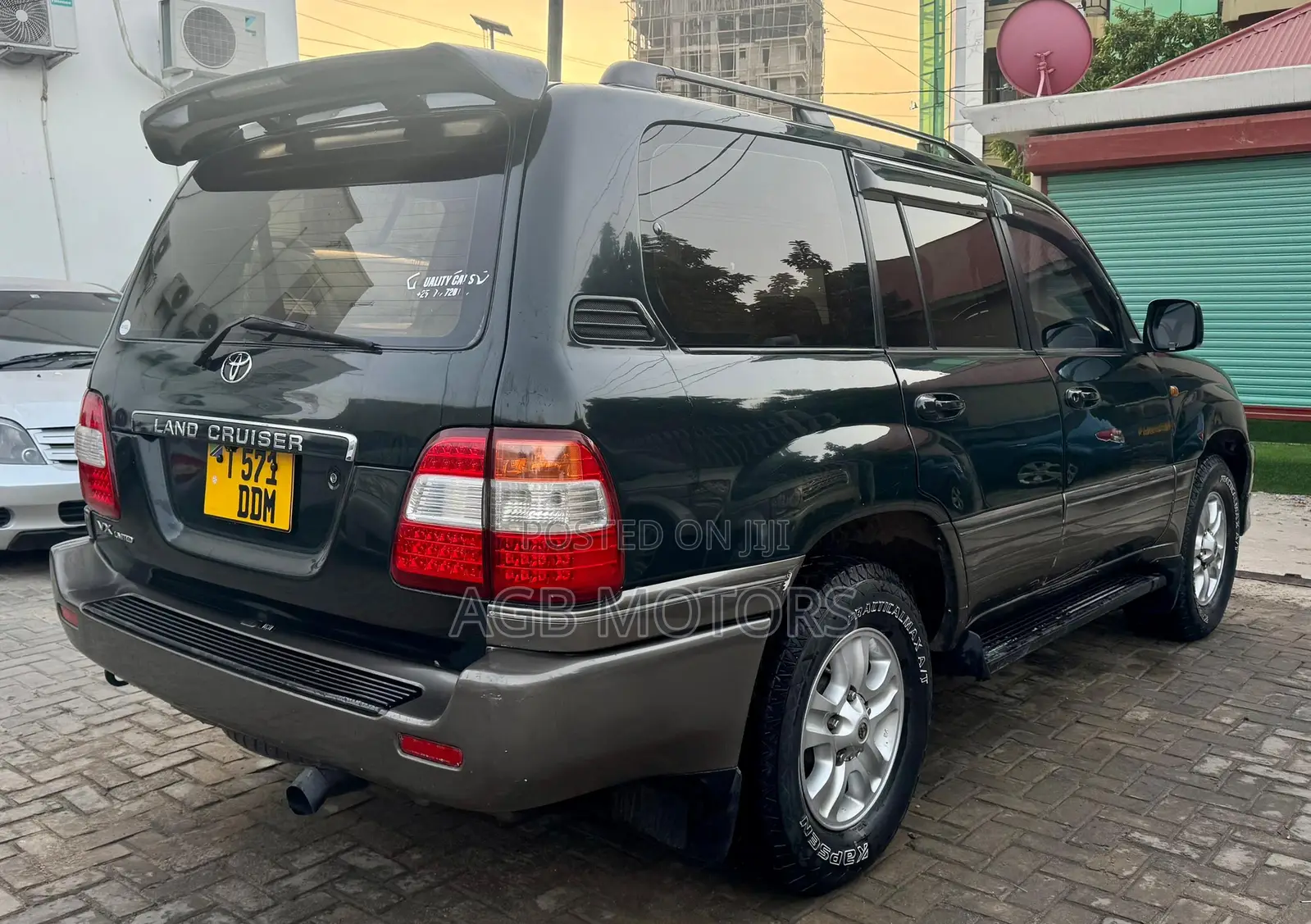 Toyota Land Cruiser 2004 Green
