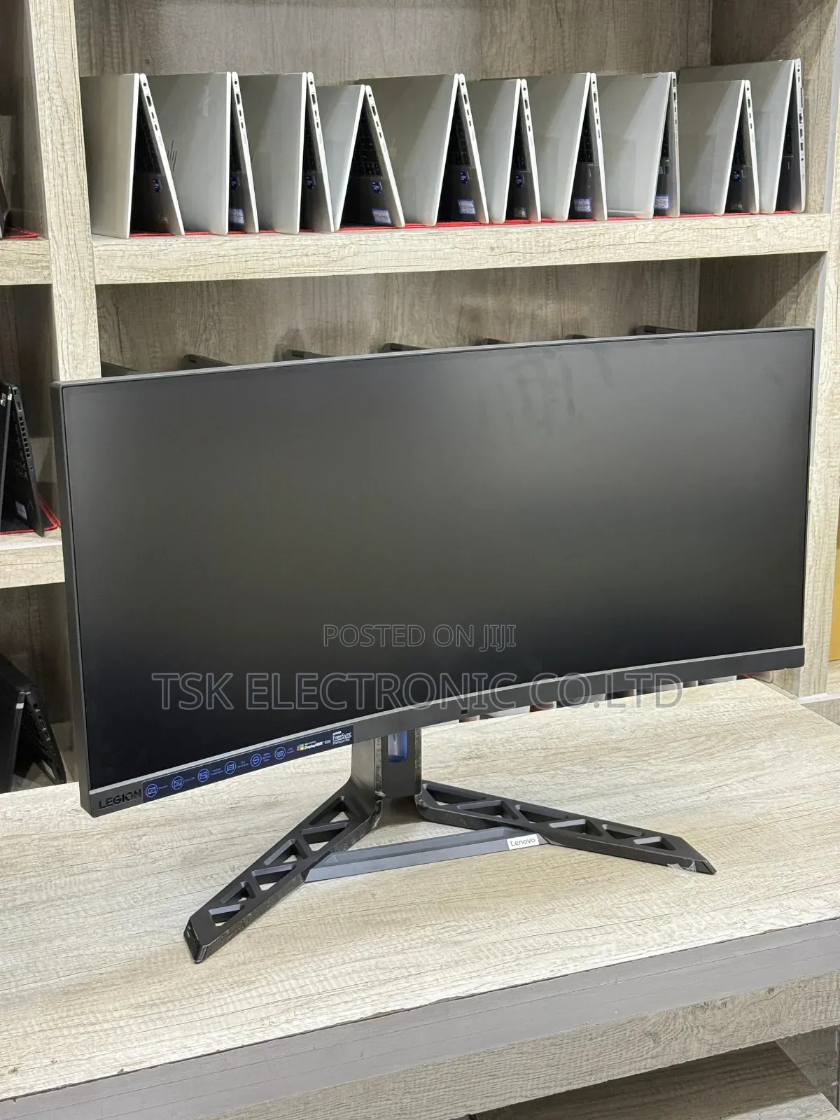 Lenovo Legion Curved Monitor