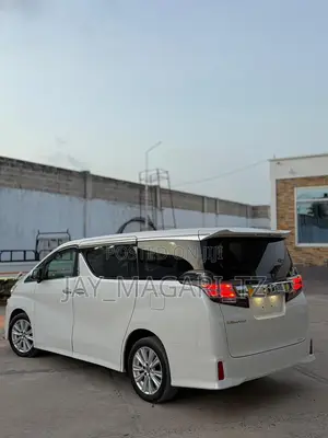 Toyota Vellfire 2016 White