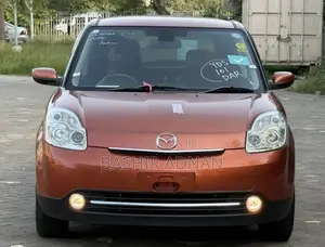 Mazda Verisa 2008 Orange