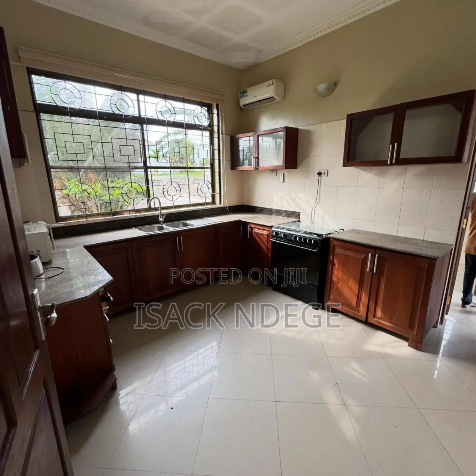5bdrm House in Goba for rent