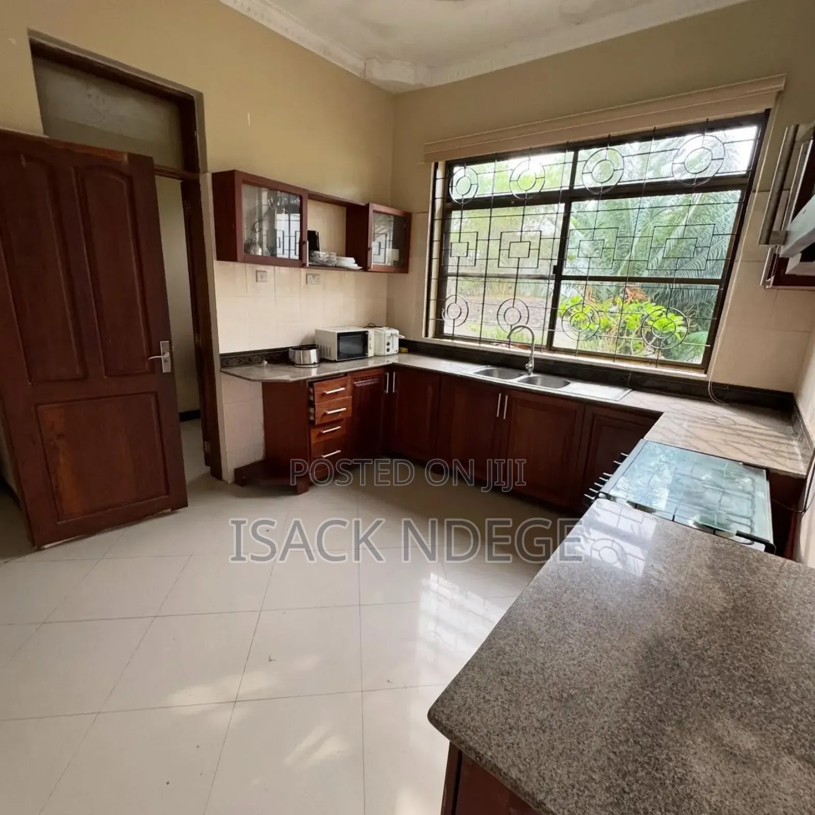 5bdrm House in Goba for rent