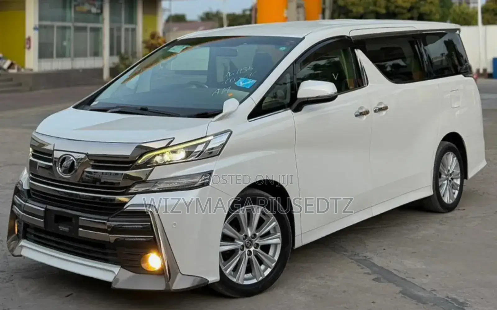 Toyota Vellfire 2016 White