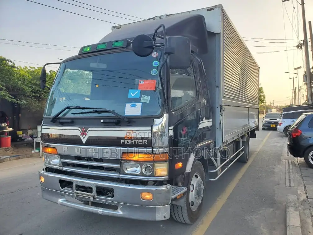 Mitsubishi Fuso 1997 Gray