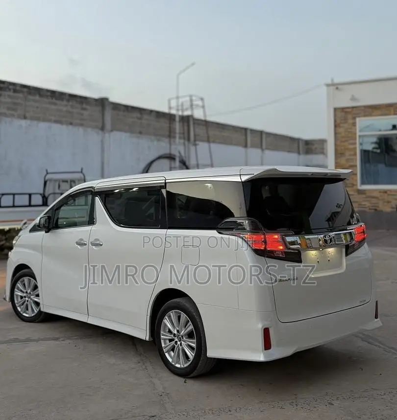 Toyota Vellfire 2016 White