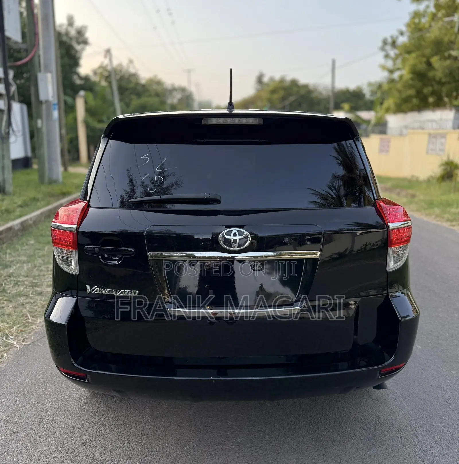 Toyota Vanguard 2012 Black