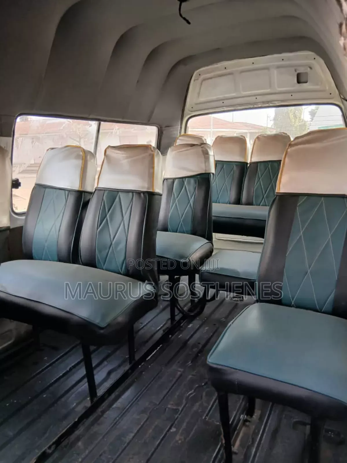 Toyota HiAce 1999 White