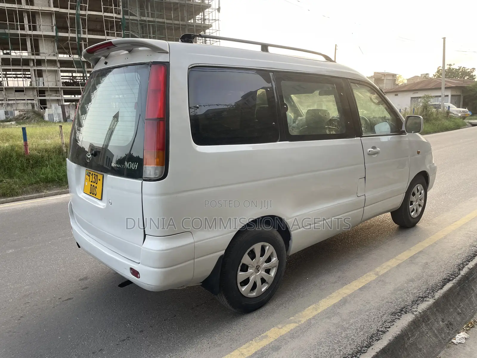 Toyota Noah 2002 White