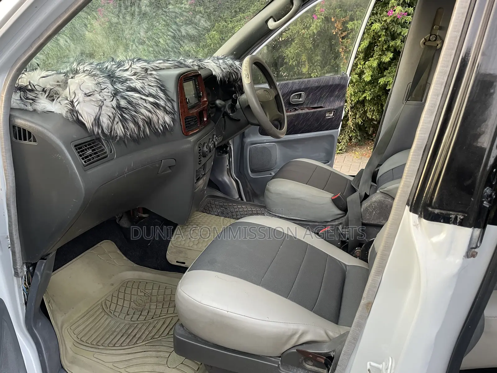 Toyota Noah 2002 White