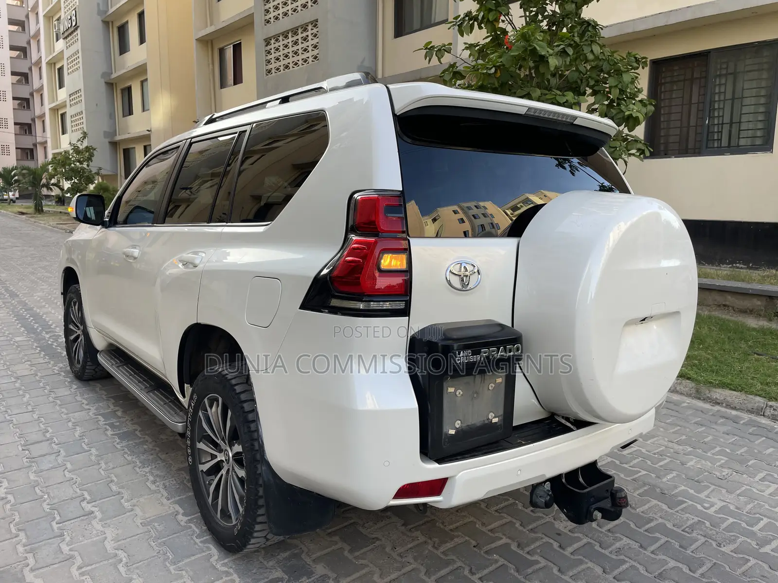 Toyota Land Cruiser Prado 2022 White