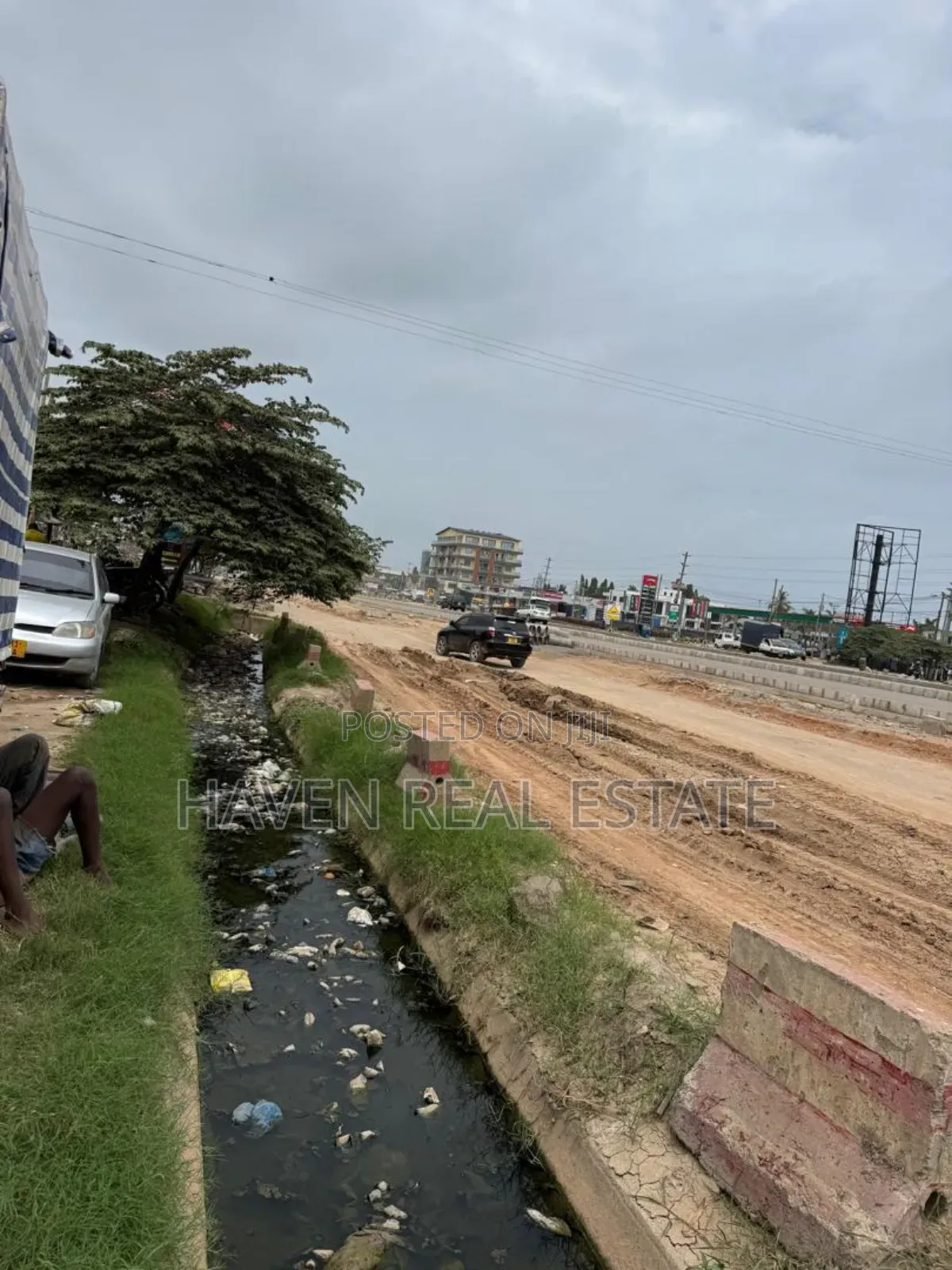 Commercial Plot Inatizama Main Road Inauzwa Mbezi Beach