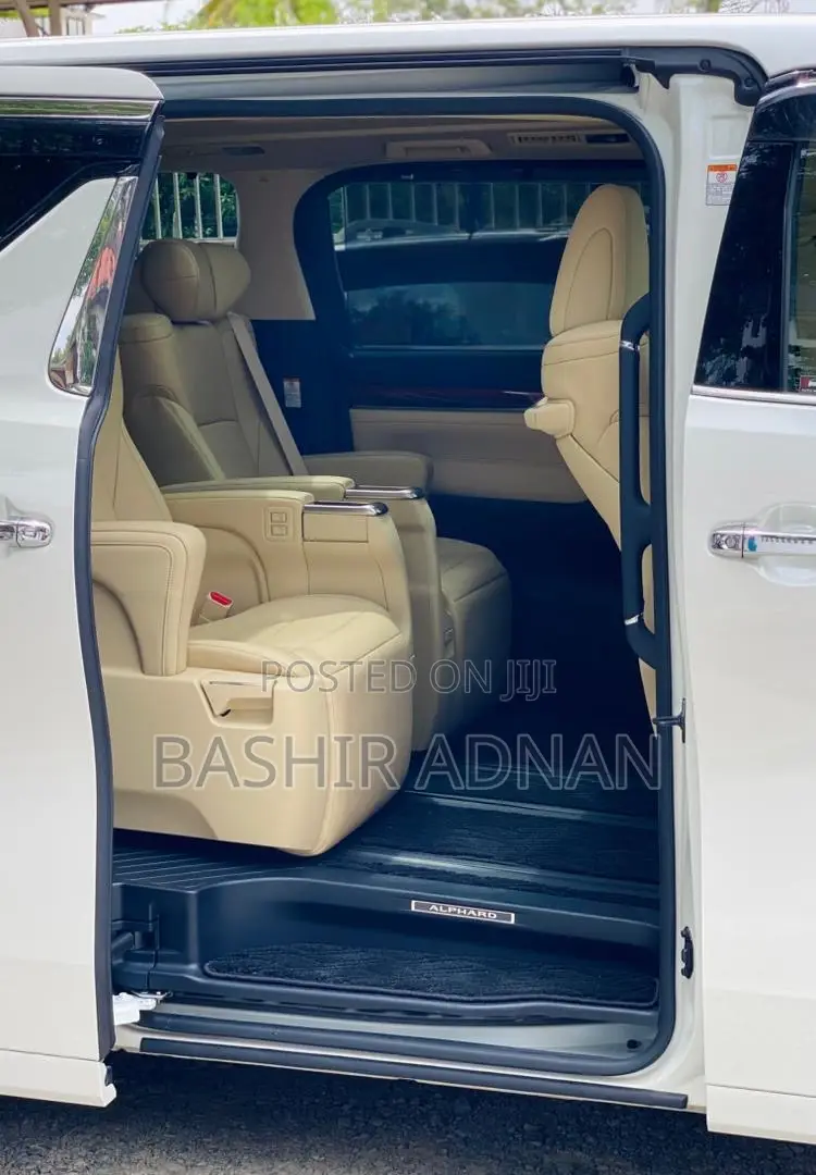 Toyota Alphard 3.5 Petrol FWD 2016 White