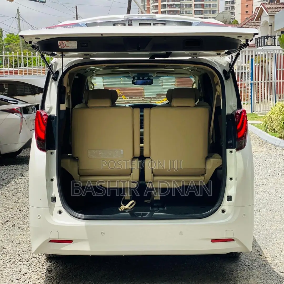Toyota Alphard 3.5 Petrol FWD 2016 White
