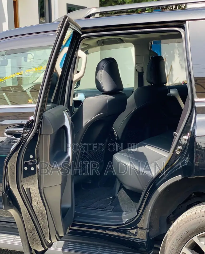 Toyota Land Cruiser Prado 2.8 2020 Black