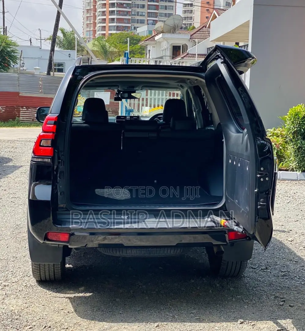 Toyota Land Cruiser Prado 2.8 2020 Black