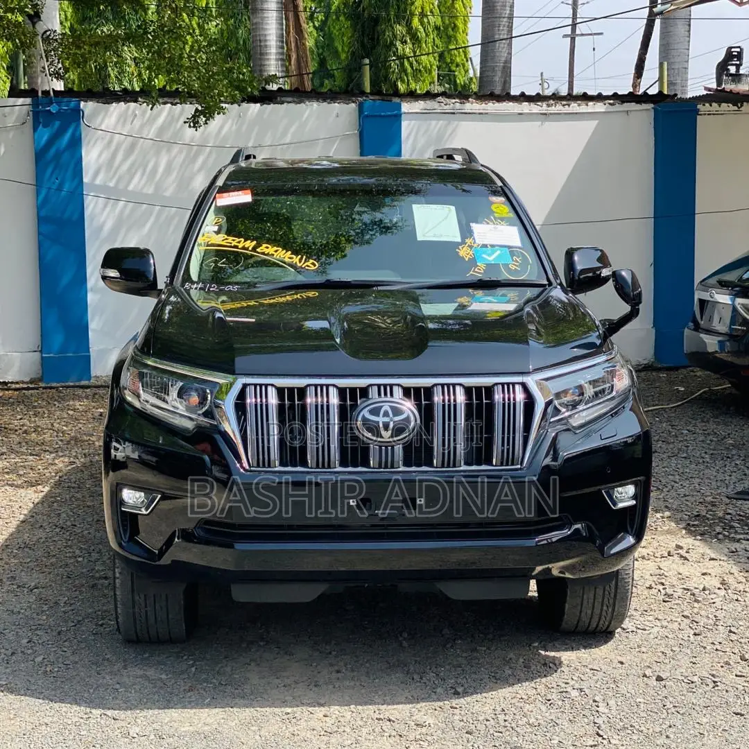 Toyota Land Cruiser Prado 2.8 2020 Black