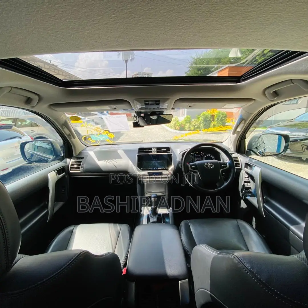 Toyota Land Cruiser Prado 2.8 2020 Black