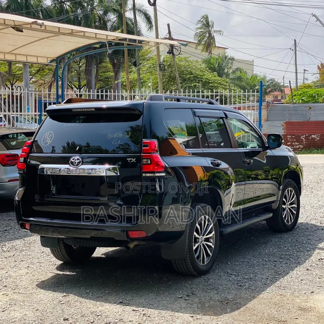 Toyota Land Cruiser Prado 2.8 2020 Black