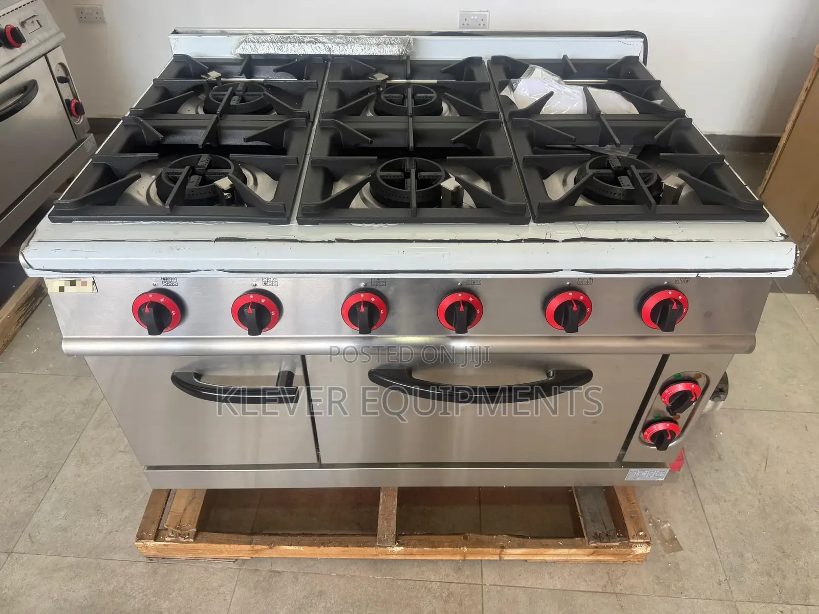 Commercial High Quality 6 Burners Gas Stove Electric Oven