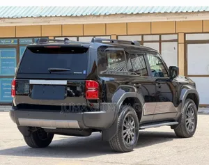 Toyota Land Cruiser Prado 2024 Black