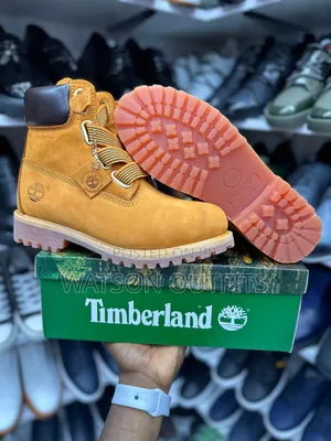 Men's Leather Boots or Timberland Shoes With Thicked Materials