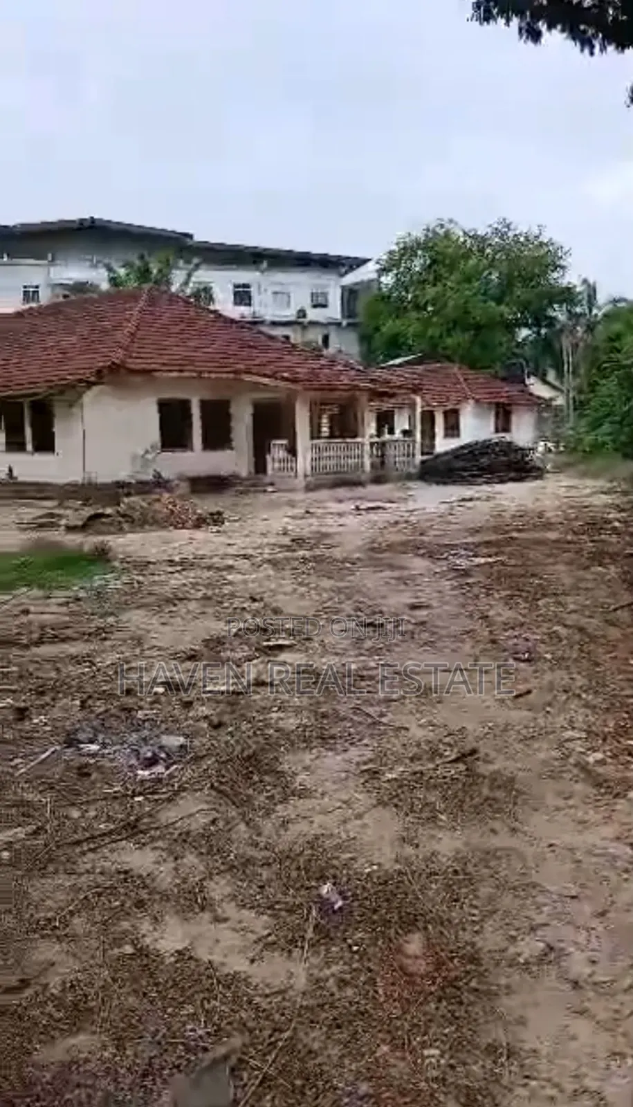 Prime Plot for Sale at Oyster Bay