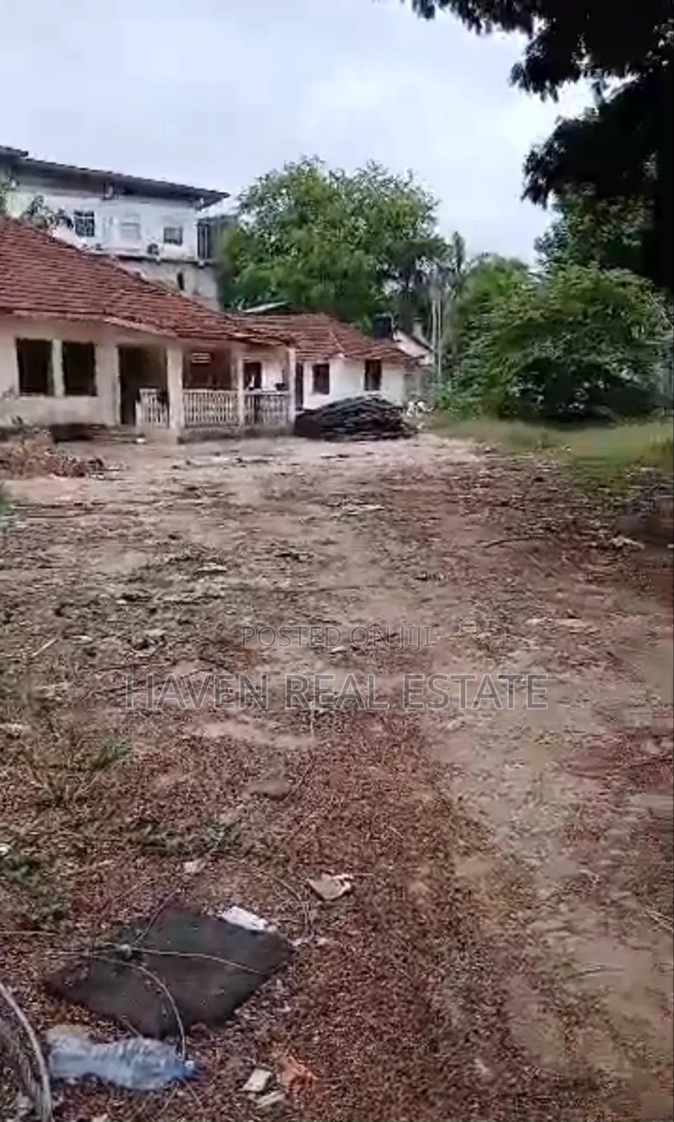 Prime Plot for Sale at Oyster Bay